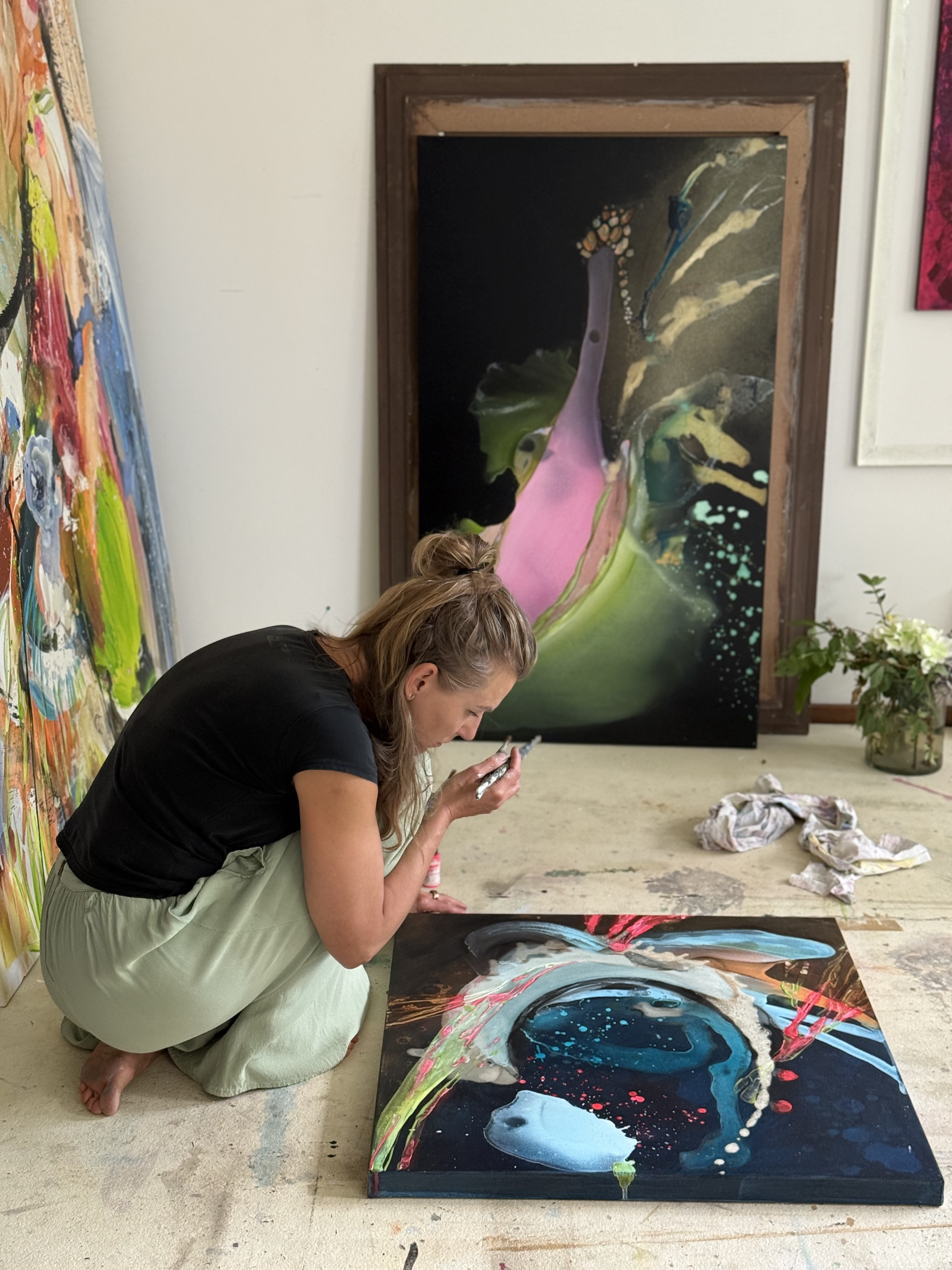 PESTÍK, painting by Lucie Svoboda (acrylic on canvas, mixed media)